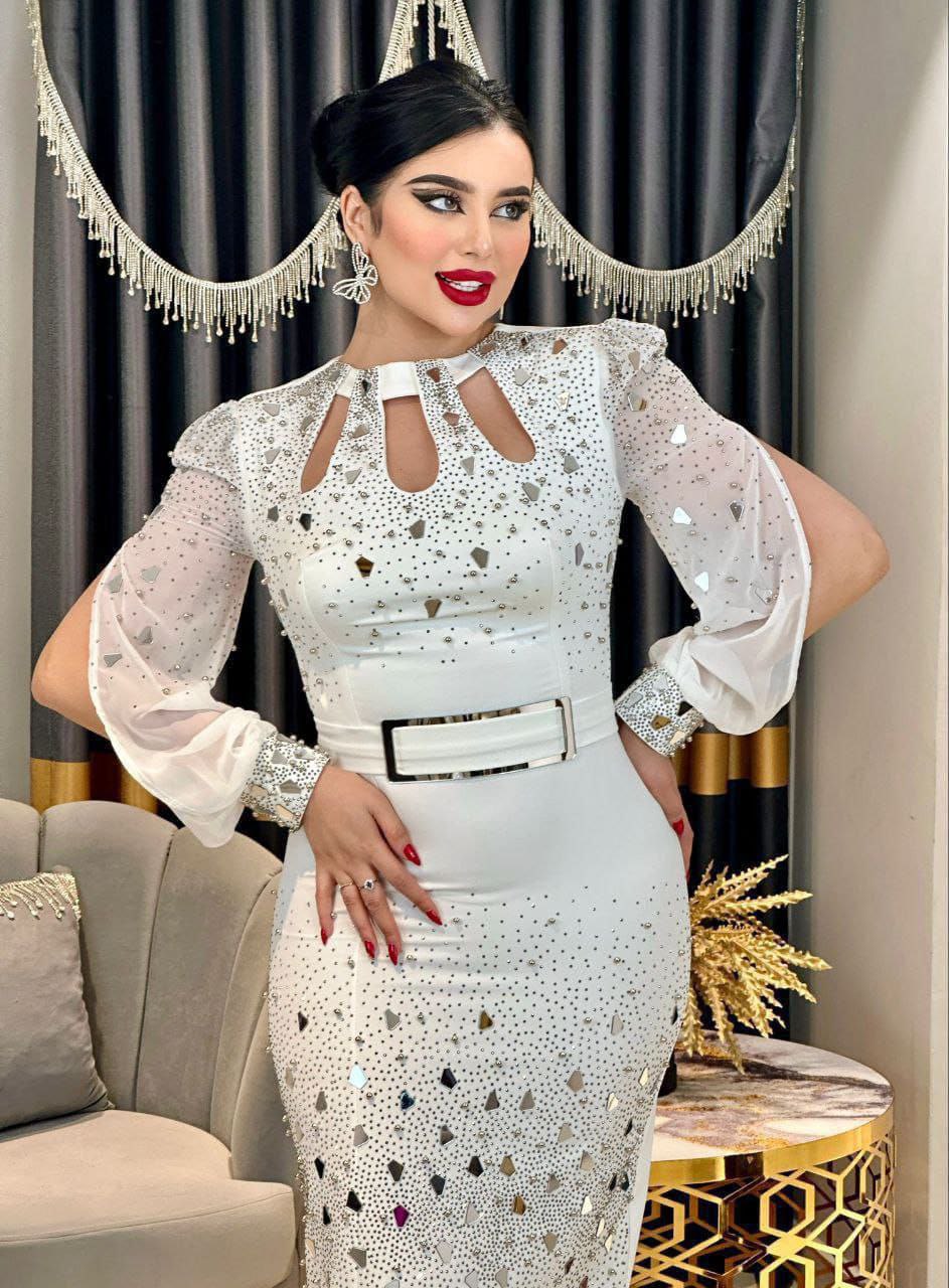 فستان سهرة مزين بالكريستال