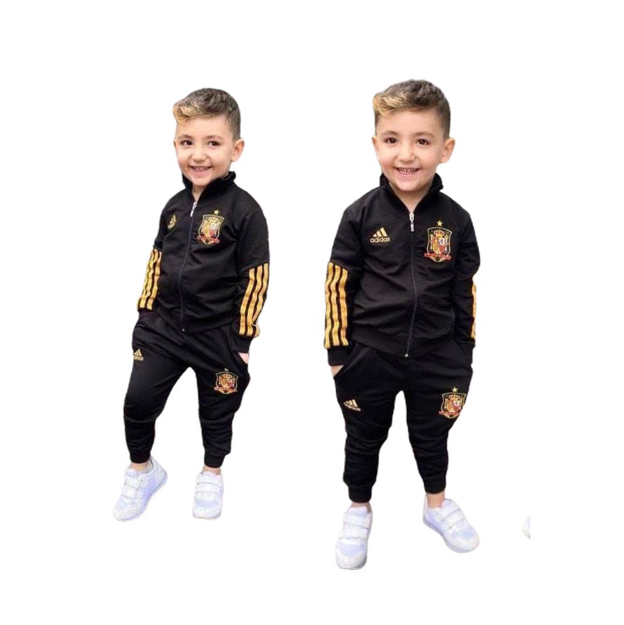 بدلة رياضية للأطفال