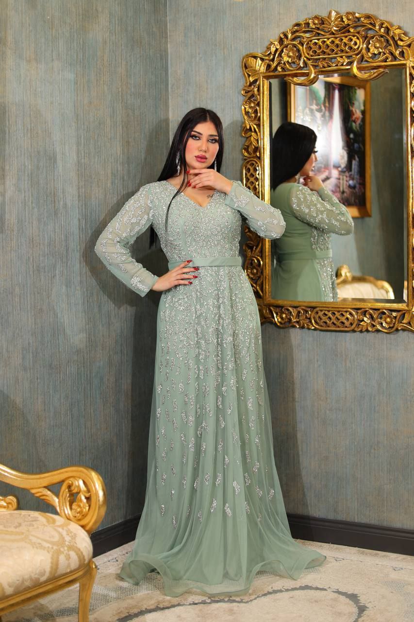 ثوب سهرة مزخرف