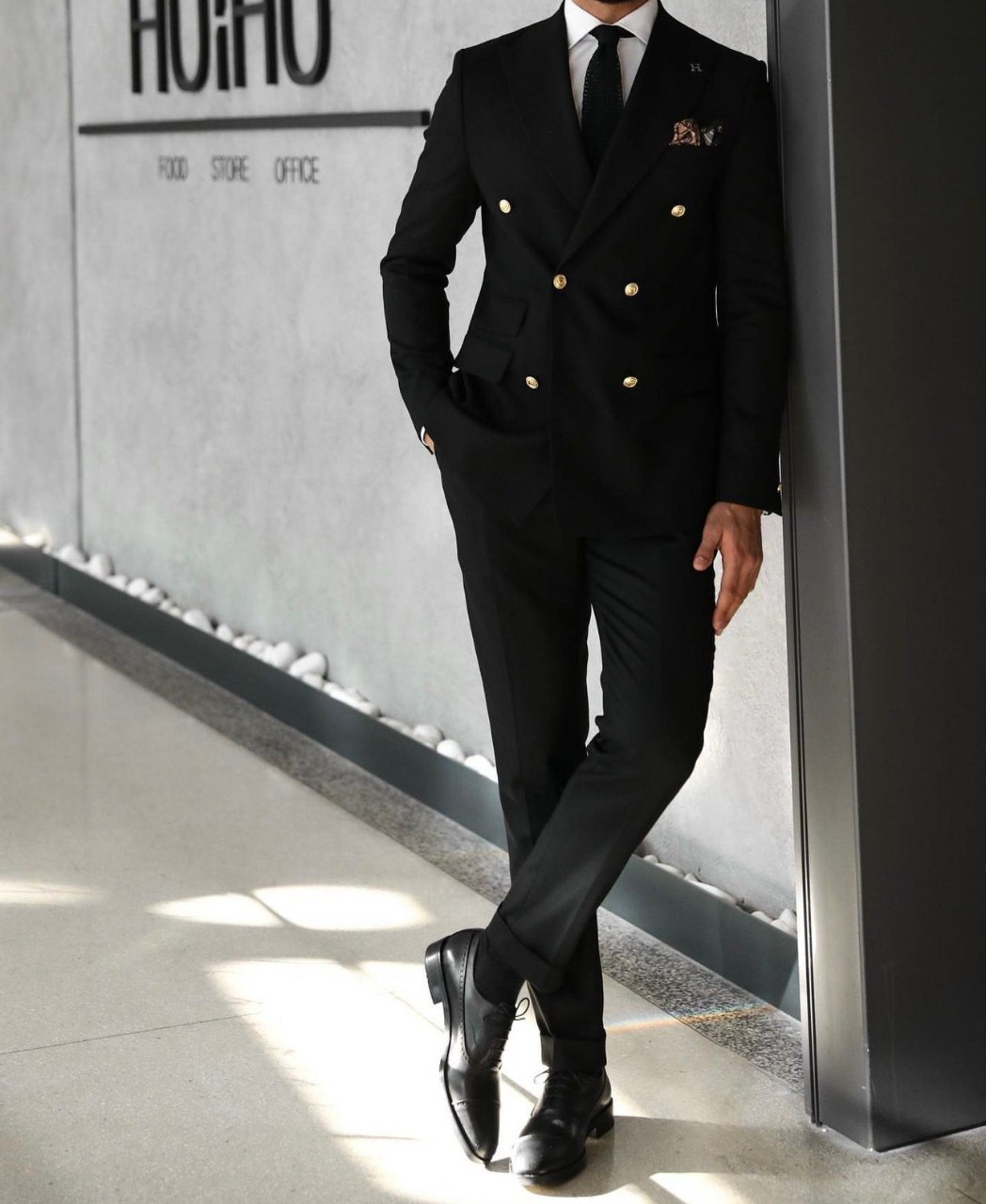 بدلة رجالية فاخرة مزدوجة الأزرار