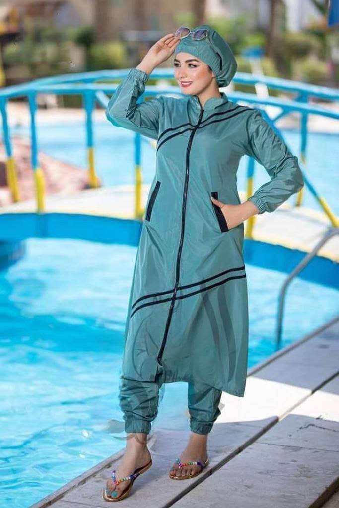 بدلة سباحة محتشمة