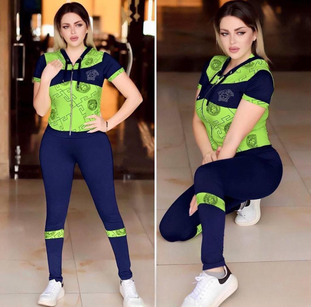 ملابس رياضية  للسيدات