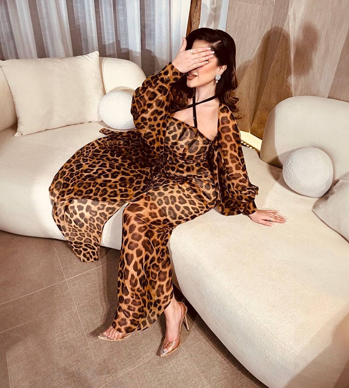 فستان سهرة نسائي بنقشة النمر