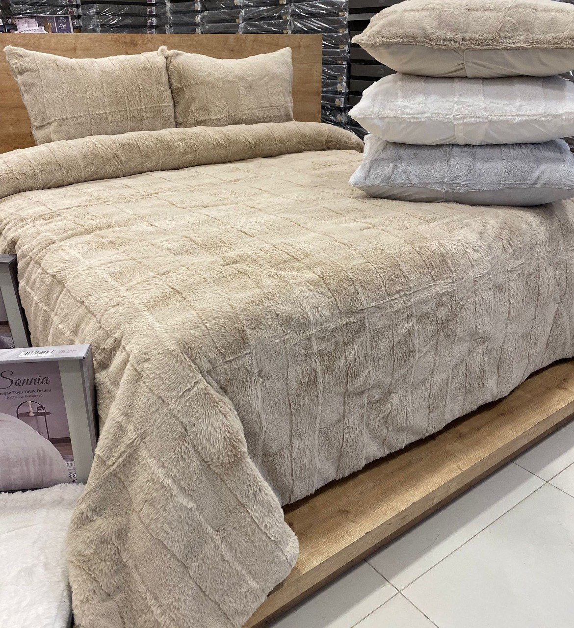 طقم مفروشات سارنيا الفخم