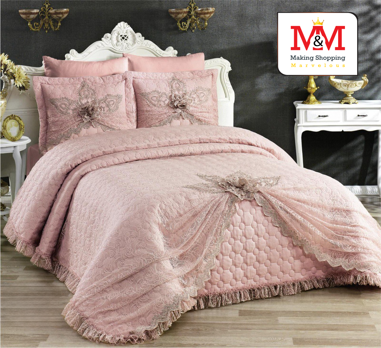 طقم غطاء سرير لالي