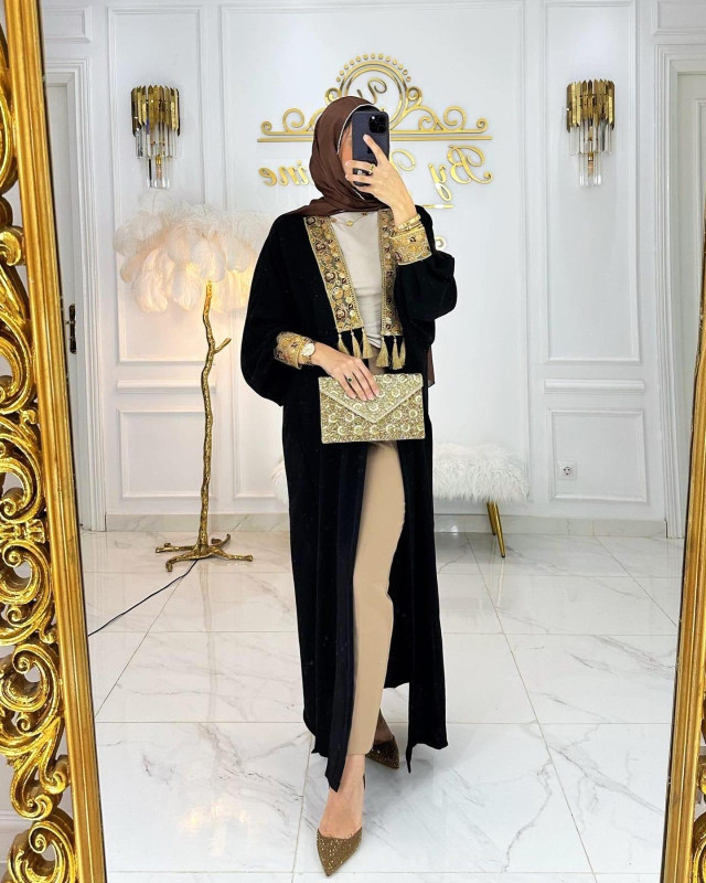 عباية المرأة التقليدية